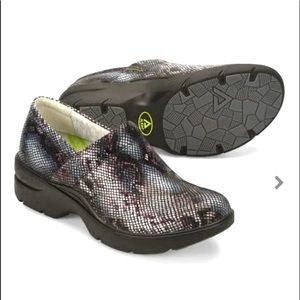Nurse Mates Align Nursing Shoes